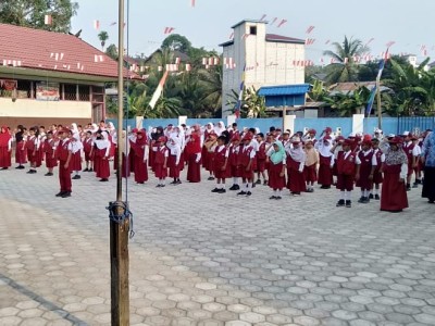 Pelaksanaan Kegiatan Upacara Bendera Setiap Hari Senin
